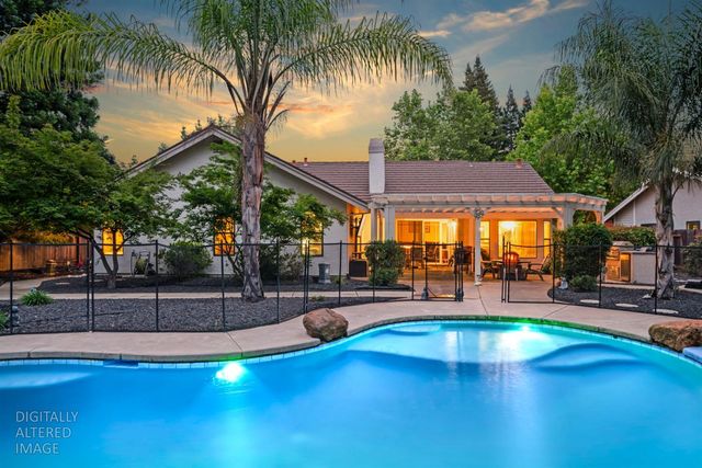 2022 Roaring Camp Dr, Gold River, CA 95670