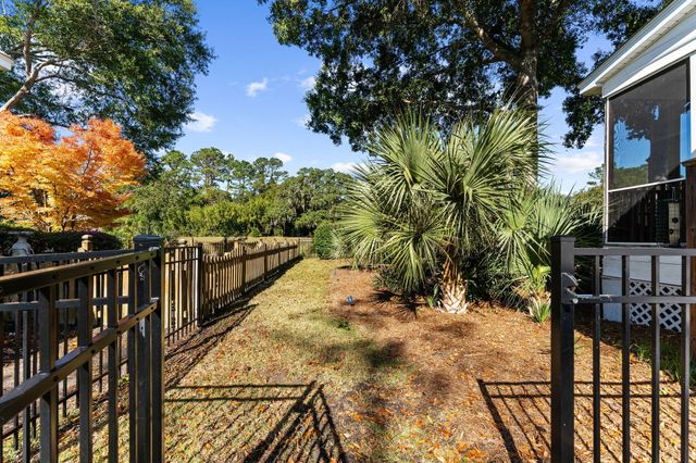 1259 Palmetto Peninsula Drive, Mount Pleasant, SC 29464