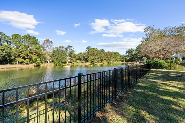 1259 Palmetto Peninsula Drive, Mount Pleasant, SC 29464