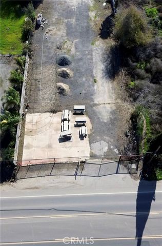 21321 Cajalco, Perris, CA 92570