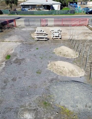 21321 Cajalco, Perris, CA 92570