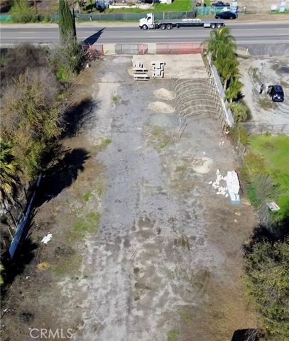 21321 Cajalco, Perris, CA 92570