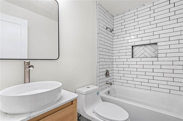 6158 St Gallen N Avenue, Mobile, AL 36608