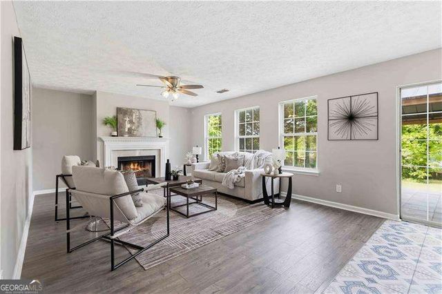 405 Plantation Way, Woodstock, GA 30188