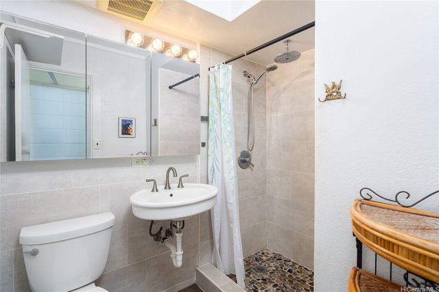 3131 Pualei Circle 1, Honolulu, HI 96815