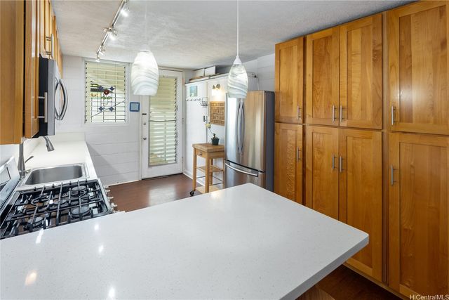 3131 Pualei Circle 1, Honolulu, HI 96815