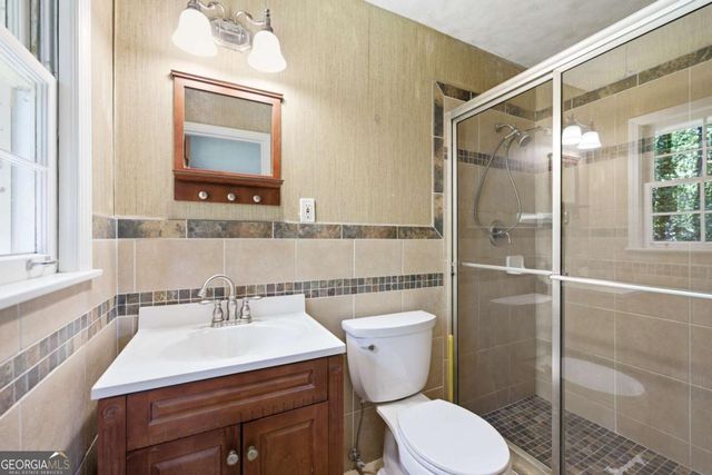 1407 Ridgewood Drive SW, Lilburn, GA 30047