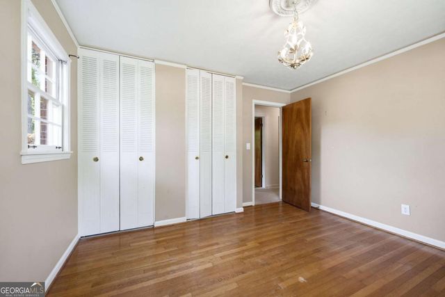 1407 Ridgewood Drive SW, Lilburn, GA 30047