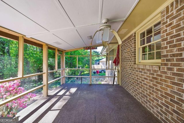 1407 Ridgewood Drive SW, Lilburn, GA 30047