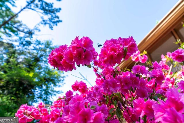 1407 Ridgewood Drive SW, Lilburn, GA 30047