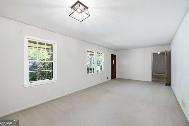 1407 Ridgewood Drive SW, Lilburn, GA 30047