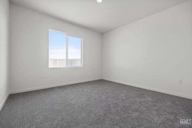 7900 Blueberry Avenue, Bakersfield, CA 93313