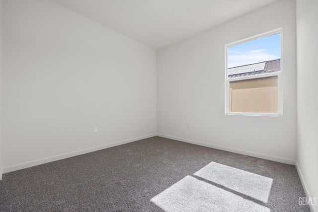 7900 Blueberry Avenue, Bakersfield, CA 93313