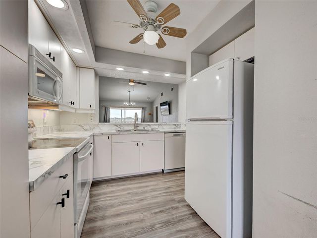 5800 SABAL TRACE DRIVE 606, North Port, FL 34287