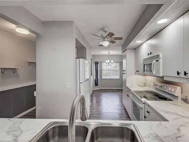 5800 SABAL TRACE DRIVE 606, North Port, FL 34287