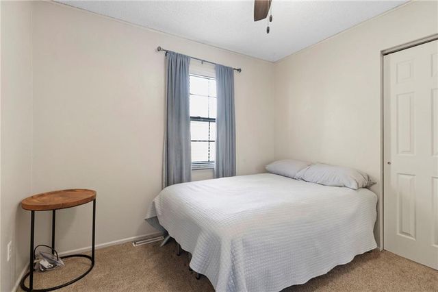 5212 NW Downing Street, Blue Springs, MO 64015