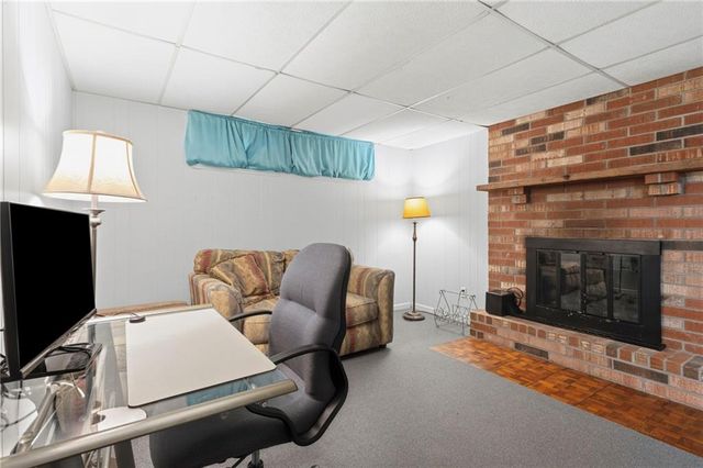 5212 NW Downing Street, Blue Springs, MO 64015