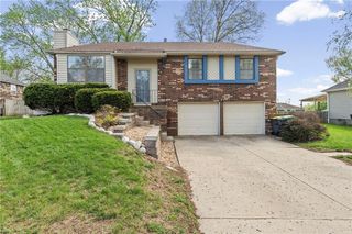 5212 NW Downing Street, Blue Springs, MO 64015