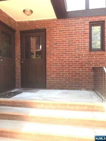 520 Broad Avenue 11, Englewood, NJ 07631