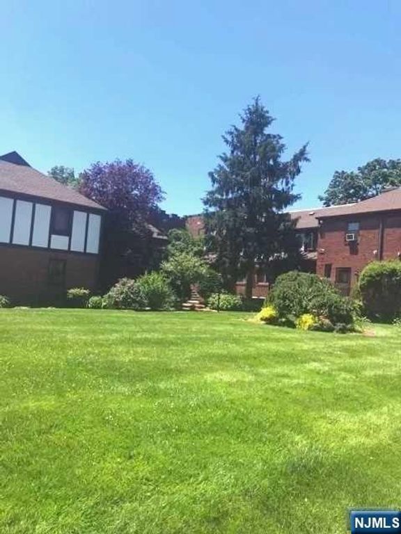 520 Broad Avenue 11, Englewood, NJ 07631