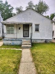 9135 Winthrop Street, Detroit, MI 48228