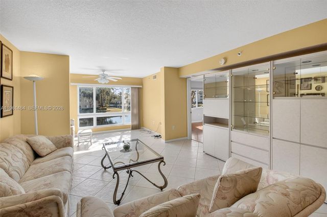 12540 Majesty Circle 208, Boynton Beach, FL 33437