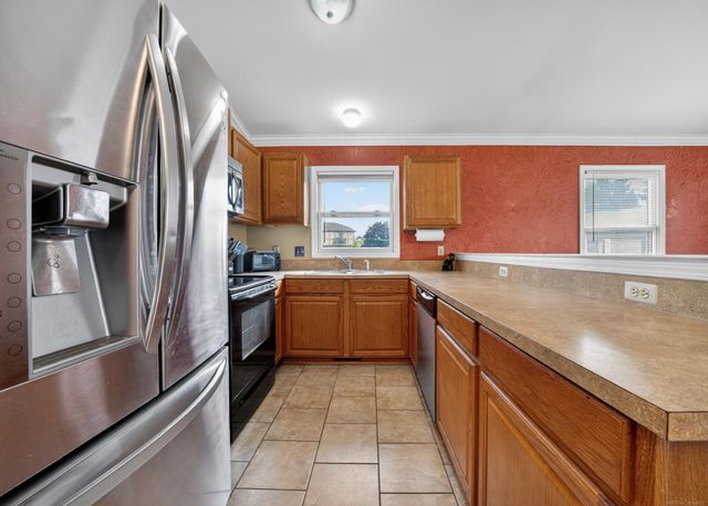 41933 King Edward Court, Clinton Twp, MI 48038