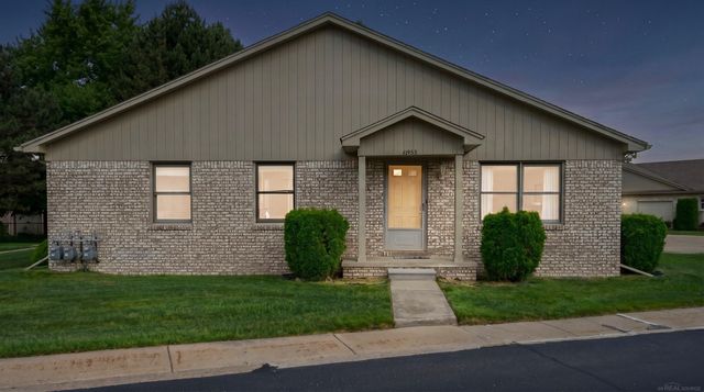 41933 King Edward Court, Clinton Twp, MI 48038