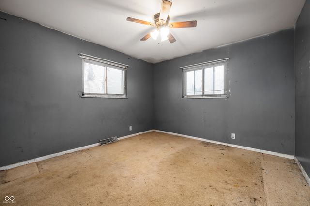 9443 N Michigan Road, Fairland, IN 46126