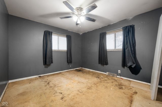 9443 N Michigan Road, Fairland, IN 46126