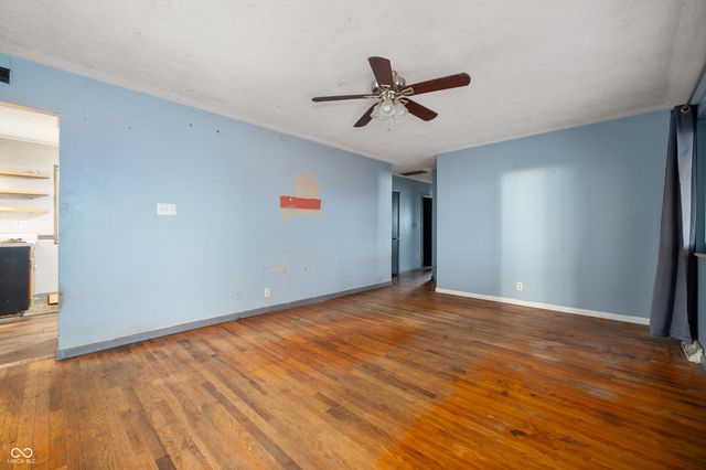 9443 N Michigan Road, Fairland, IN 46126