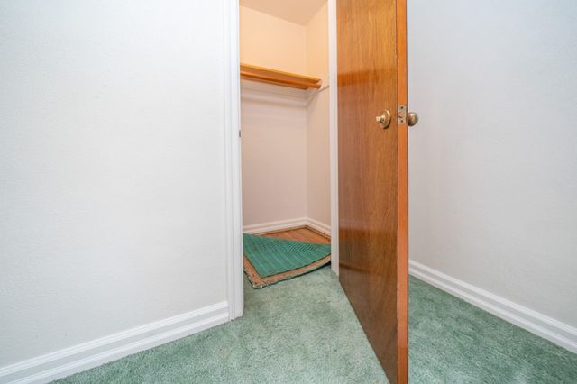 211 E Hoffman Ave, Spokane, WA 99207