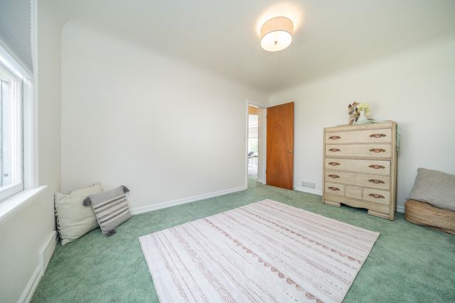 211 E Hoffman Ave, Spokane, WA 99207