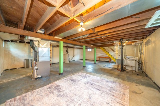211 E Hoffman Ave, Spokane, WA 99207