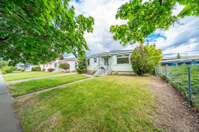 211 E Hoffman Ave, Spokane, WA 99207