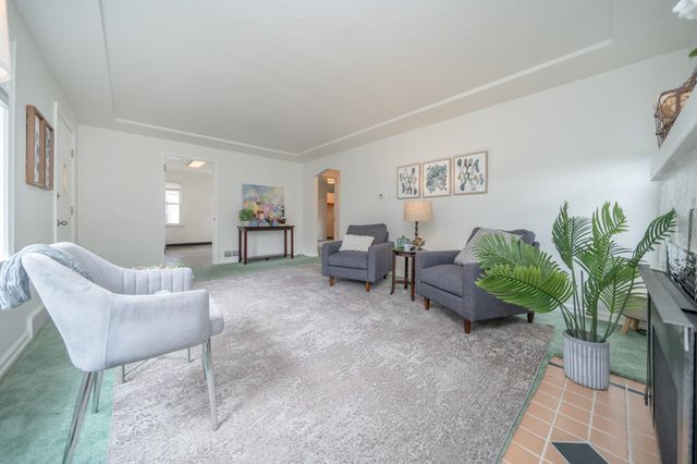 211 E Hoffman Ave, Spokane, WA 99207