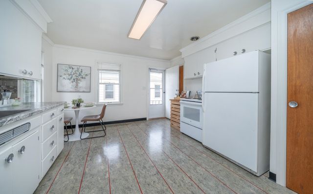 211 E Hoffman Ave, Spokane, WA 99207