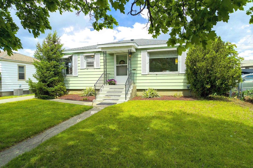 211 E Hoffman Ave, Spokane, WA 99207