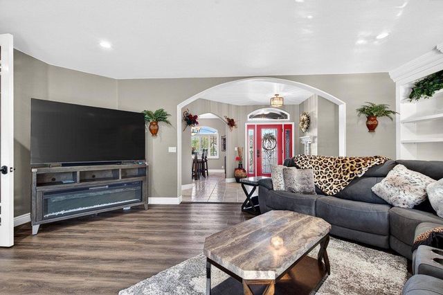 160 Dan Drive, Hollister, CA 95023