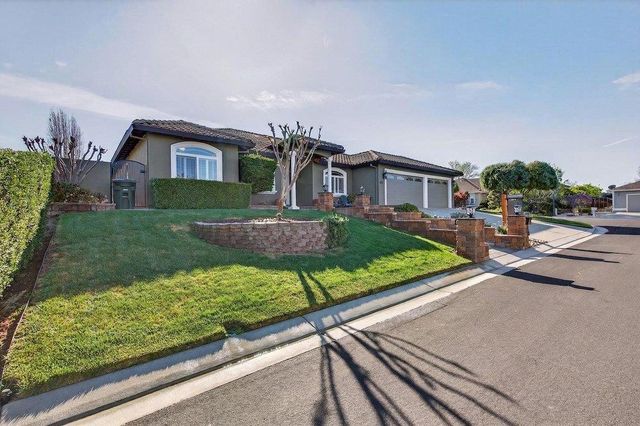 160 Dan Drive, Hollister, CA 95023