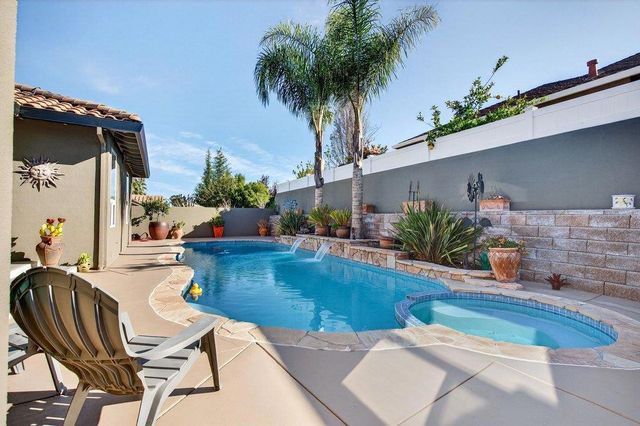 160 Dan Drive, Hollister, CA 95023