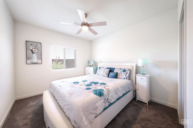7615 Bristol Spring Avenue, Bakersfield, CA 93313