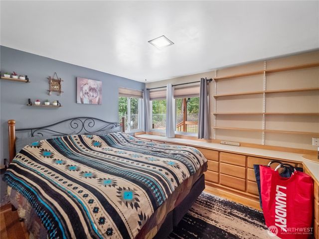 29518 SE 384th Street, Enumclaw, WA 98022