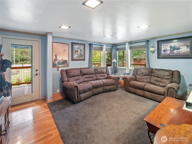 29518 SE 384th Street, Enumclaw, WA 98022