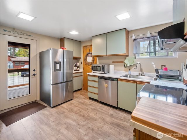 29518 SE 384th Street, Enumclaw, WA 98022