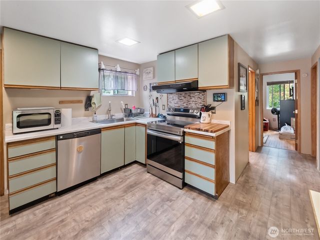 29518 SE 384th Street, Enumclaw, WA 98022