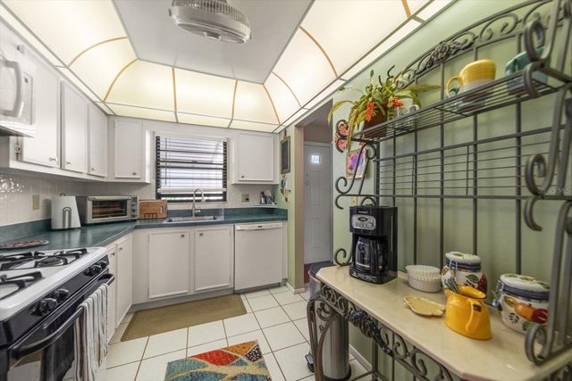 6080 N 80TH STREET N 412, St Petersburg, FL 33709