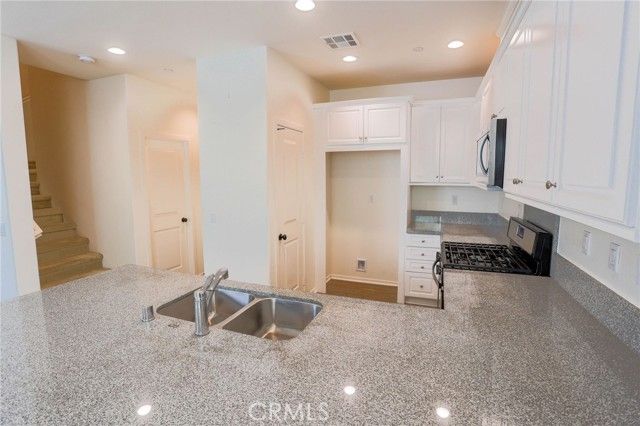 3275 E Midsummer Privado 4, Ontario, CA 91762