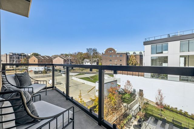 303 31st Ave N Apt 517, Nashville, TN 37203