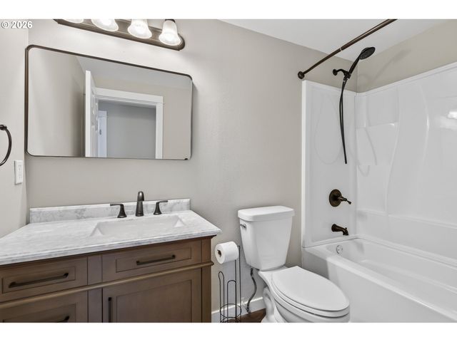 1608 Nw 3RD St, Battle Ground, WA 98604